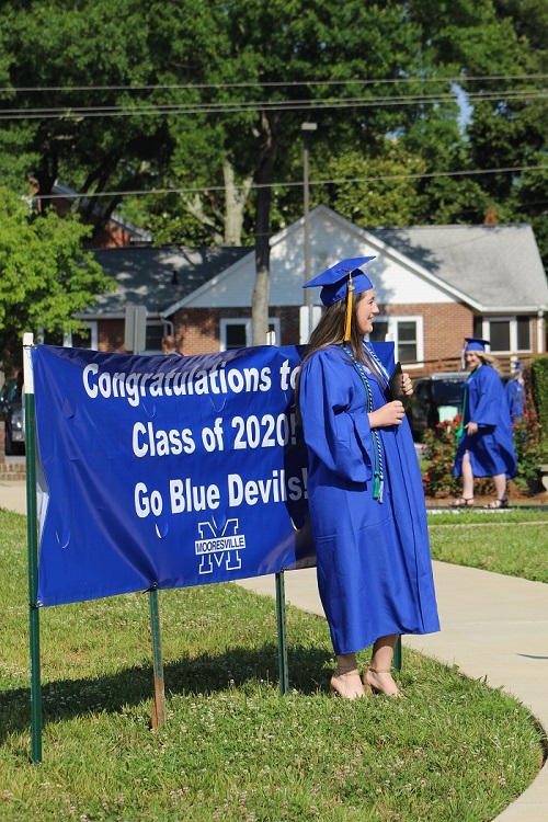 Mooresville High honors Class of 2020 with drivethru graduation